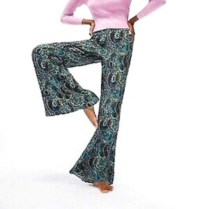 ZARA SIZE XS beautiful Patterned Flare Pants